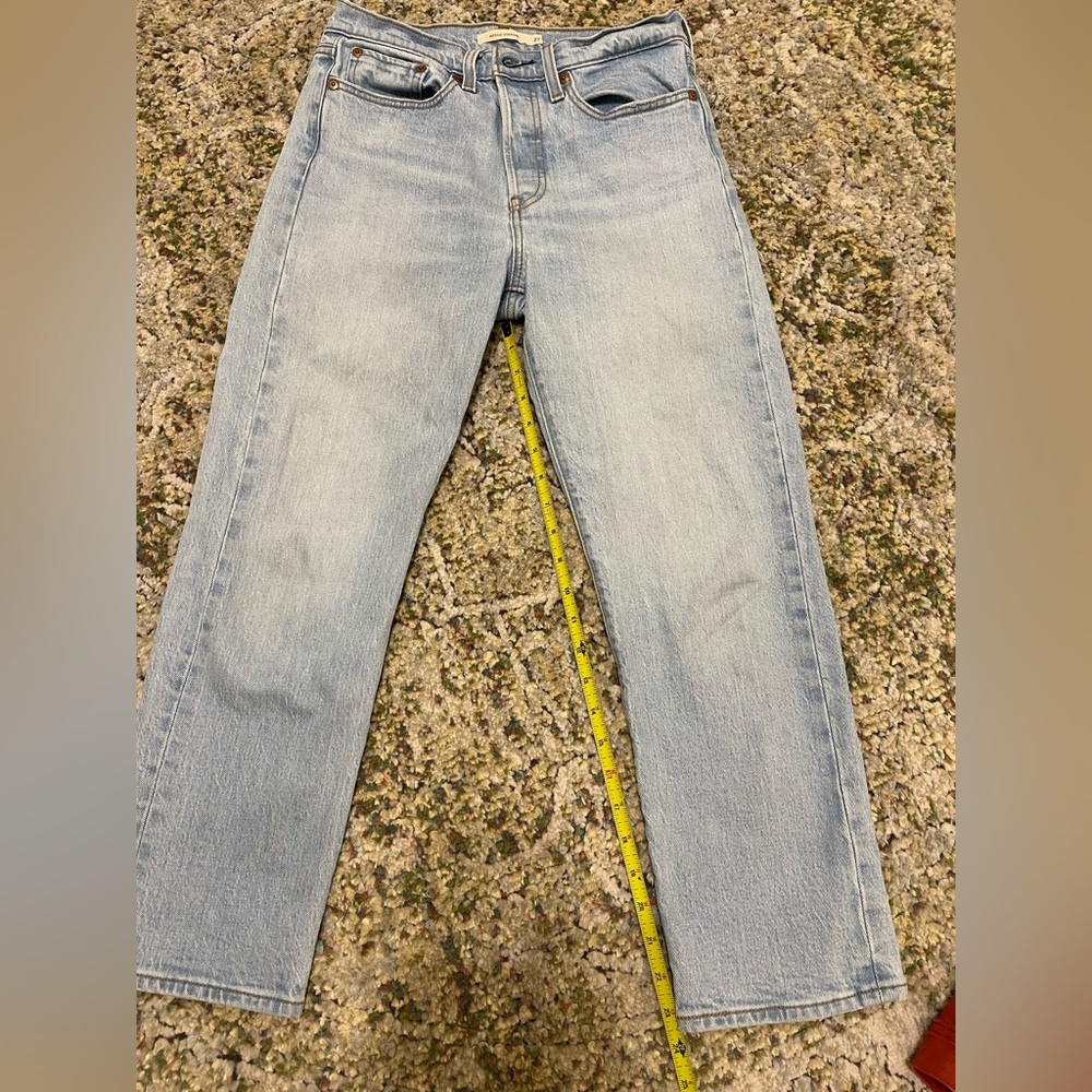 Levi’s wedgie straight 27